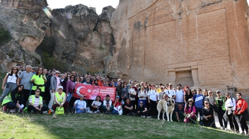 Eskişehir'de 250 doğasever Cumhuriyet için Frig Vadisi'nde buluştu